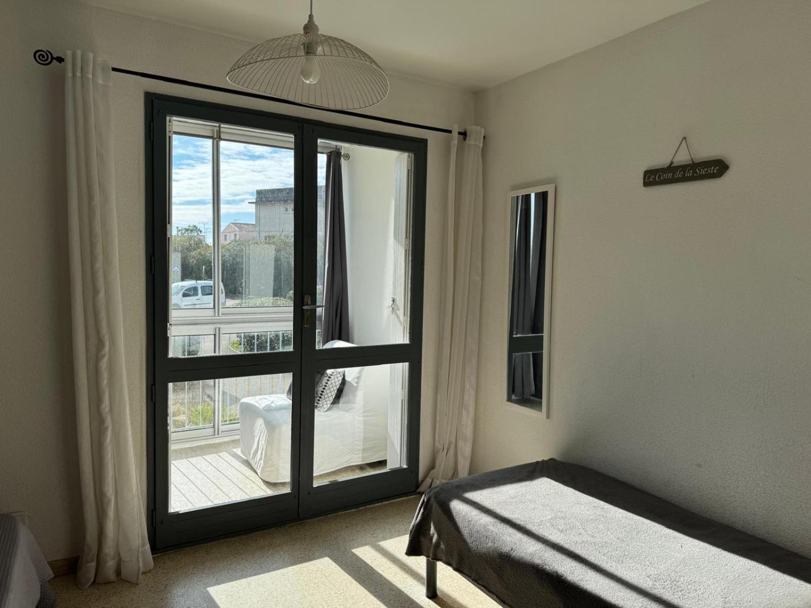 Sol-Y-Days Goelette, Agreable Appartement En Rdc Avec Parking, Proche Du Centre-Ville Et De La Plage Le Grau-du-Roi Eksteriør bilde